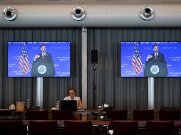 Imagen tomada en la sala de medios del vicepresidente estadounidense, JD Vance, hablando durante una conferencia de prensa en Bürgenstock, cerca de Lucerna, Suiza. XINHUA/L. Yi