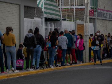Algunas escuelas modificaron sus horarios o, incluso, adelantaron el cierre del ciclo escolar debido a las altas temperaturas. SUN/ARCHIVO