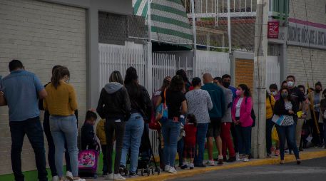 Algunas escuelas modificaron sus horarios o, incluso, adelantaron el cierre del ciclo escolar debido a las altas temperaturas. SUN/ARCHIVO