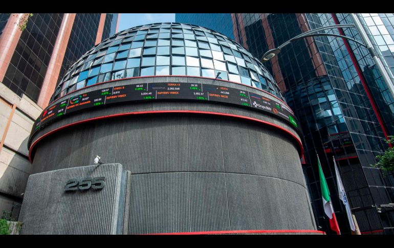Al interior del mercado mexicano, destacaron las pérdidas de las emisoras Televisa, Genomma Lab, Bimbo, GCC y Grupo Carso. AFP/ARCHIVO