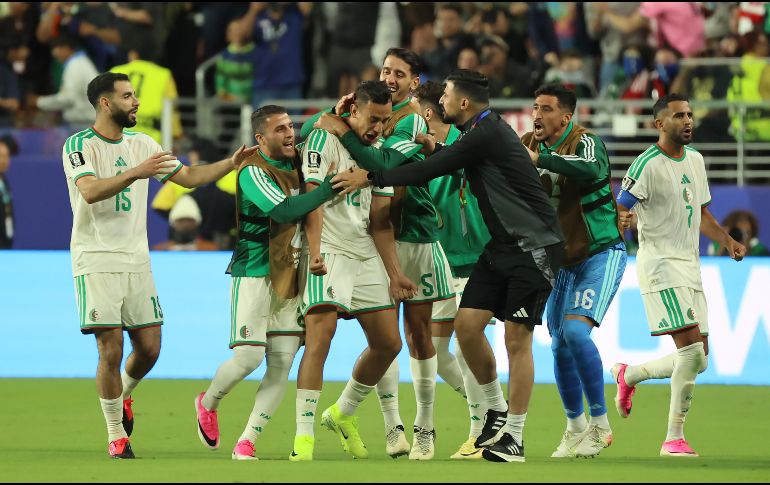 Los africanos remontaron en la segunda mitad y se colocaron nuevamente en la pelea por avanzar de ronda. EFE/ M. Gutierrez.