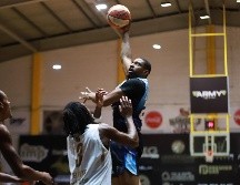 Tyran Tyroon De Lattibeaudiere fue el mejor anotador de Jalisco y MVP del juego al encestar 23 puntos. CORTESÍA/Charros de Jalisco