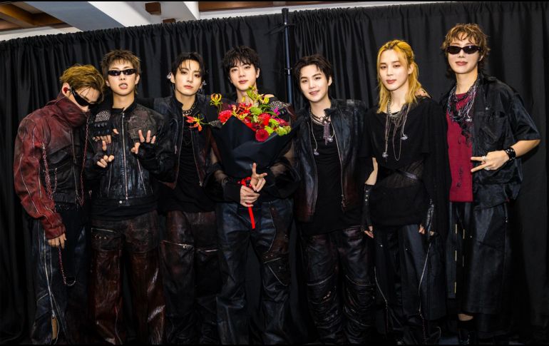 Según el tribunal, la mujer actuó por obsesión romántica sin intención de dañar al artista, y destacó que en ningún momento llegó a entrar en la vivienda. ESPECIAL/X/ @bts_bighit