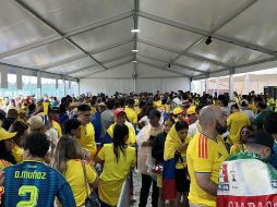 La seguridad han sido fortalecida para mantener el orden en el Estadio Guadalajara. EL INFORMADOR / L. ASCANIO