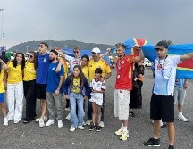 Flavio Desabre, junto con hermanos y amigos, un grupo de franceses, vinieron desde Francia exclusivamente para ver a la Selección del Congo. EL INFORMADOR / L. ASCANIO