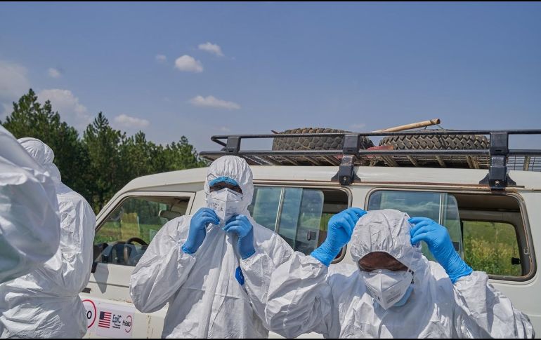 Las autoridades han reforzado el sistema de seguimiento sanitario para cooperantes franceses que regresan de zonas de riesgo. EFE/EPA/D. Dirole