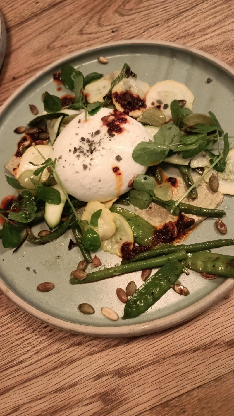 La Burrata Macha es uno de los platillos imperdibles del lugar&nbsp;