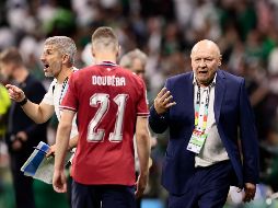 El entrenador de República Checa, Miroslav Koubek, durante el juego contra México, el último de su equipo en el Mundial. EFE/J. Méndez
