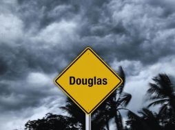 La probable evolución de este sistema hacia la tormenta tropical “Douglas” subraya la importancia de estar siempre preparados y alertas durante esta activa temporada de huracanes en el Pacífico. ESPECIAL / CANVA
