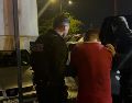De acuerdo con informes preliminares, un sujeto de origen extranjero había golpeado a una mujer, por lo que presuntamente fue sometido y golpeado. ESPECIAL