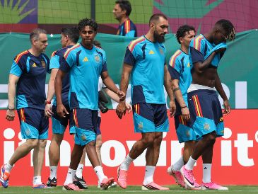 Si España logra evitar recibir goles ante Uruguay, completarían por primera vez en su historia una fase de grupos mundialista sin permitir anotaciones. EFE/A. Cruz