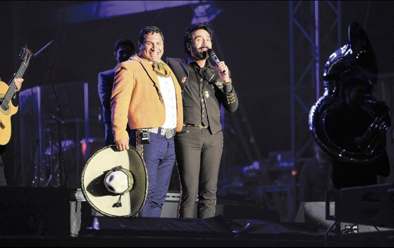 Alejandro Fernández reunió a miles de personas en un concierto de más de tres horas, el cual incluyó la presencia de invitados especiales y un recorrido por sus mayores éxitos. EL INFORMADOR/ J. Acosta