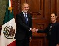 Claudia Sheinbaum y Felipe VI durante su encuentro en la Ciudad de México,  donde pactaron el fortalecimiento de la relación bilateral. El monarca asistirá hoy al partido entre España y Uruguay en el Estadio Guadalajara. AP/M. Ugarte
