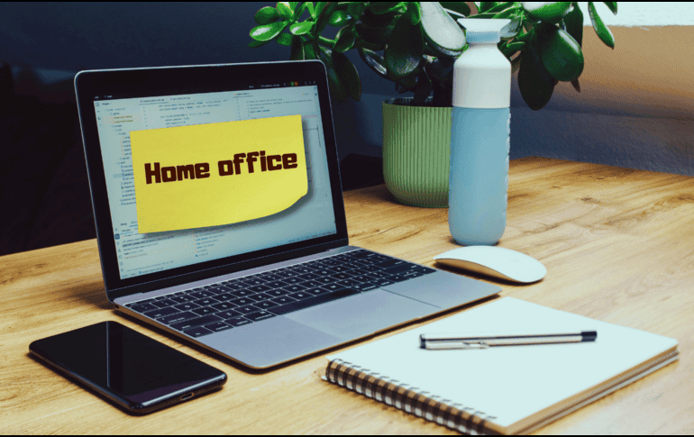 Para los miles de burócratas capitalinos, el home office será una medida obligatoria. ESPECIAL / CANVA