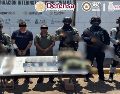 Tras la captura del exfuncionario de Sinaloa, fueron aseguradas armas largas, cargadores, cartuchos, equipo táctico y droga. X / @GabSeguridadMX