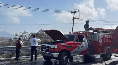 Protección Civil del Estado de México emitió un aviso urgente a la población para evitar la zona de la carretera México-Zacatepec. X / @pciviledomex