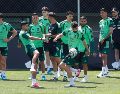 La Selección Mexicana se mantiene enfocada en sus entrenamientos de cara a su encuentro con Ecuador. EFE/S. Gutiérrez