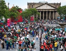 El Fan Fest de Guadalajara disfrutó el pase a los octavos de final de Canadá este domingo. EL INFORMADOR / J. ACOSTA