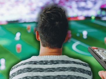 Este lunes 29 de junio, los aficionados podrán seguir los partidos gratis del Mundial 2026 por TV abierta, destacando los duelos en Boston y Monterrey. ESPECIAL/Canva