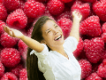 Si bien ningún alimento por sí solo puede controlar el azúcar en sangre, incorporar frutas como las frambuesas dentro de una dieta equilibrada puede contribuir al bienestar general y a una mejor salud metabólica.  CANVA