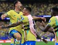 El encuentro parecía encaminarse al tiempo extra, pero en el minuto 90+6 apareció Gabriel Martinelli, quien aprovechó una asistencia de Bruno Guimarães para definir el 2-1 y sellar la clasificación brasileña. EFE / C. Ramírez