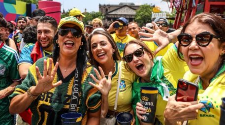 Aficionados se reunieron en el FIFA Fan Fest Guadalajara para ver el partido entre Brasil y Japón. EL INFORMADOR/A. Navarro