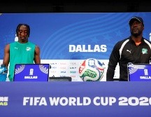El seleccionador de Costa de Marfil, Emerse Faé, y el jugador Yan Diomande asisten a una rueda de prensa este lunes, en Dallas. EFE/ Mariscal