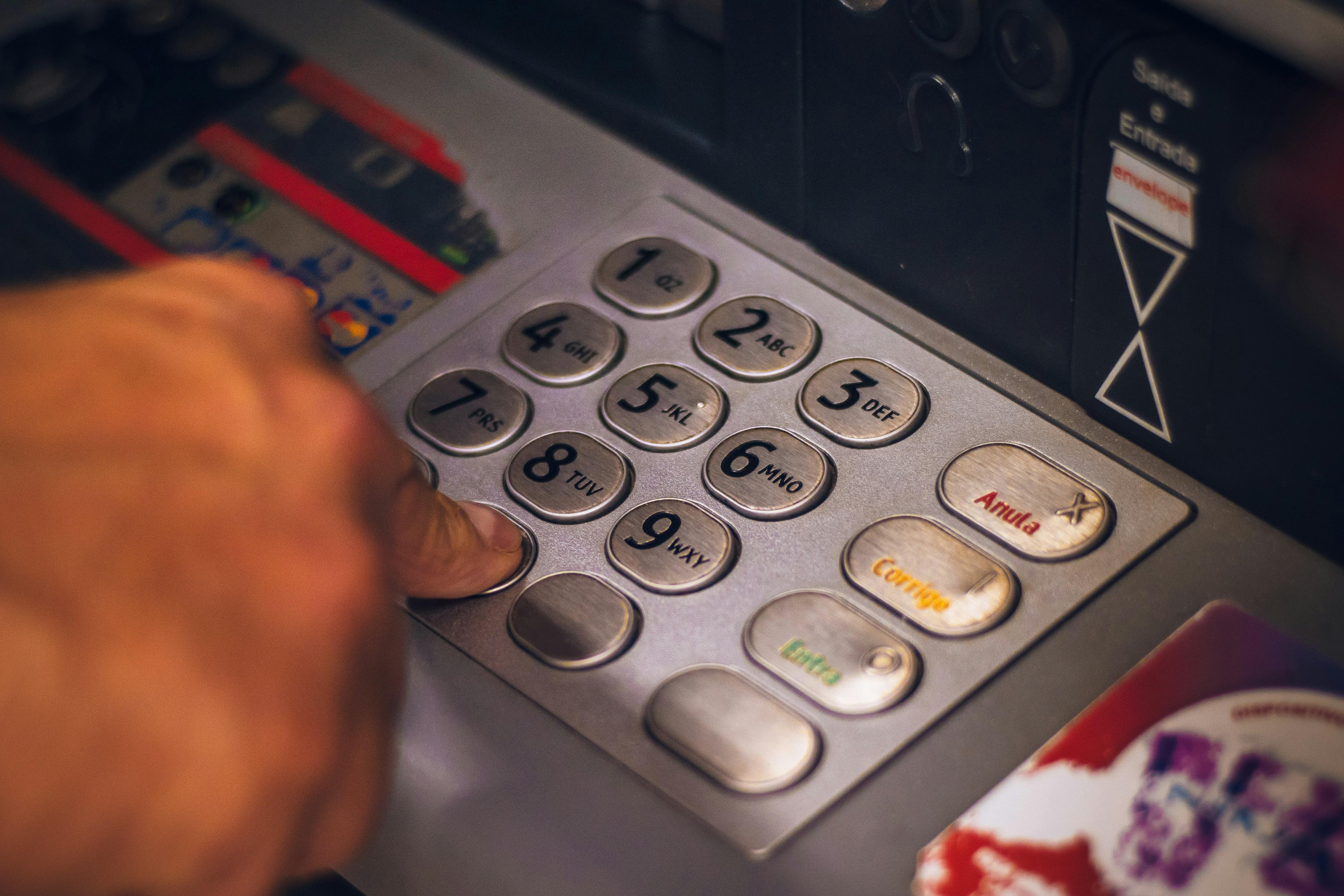 El SAT mantiene una vigilancia constante sobre el sistema financiero en México- UNSPLASH /  E. SOARES