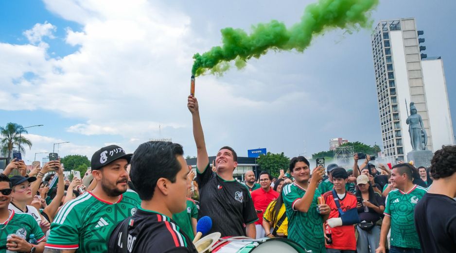 El Gobierno de Jalisco anunció la decisión de mantener las pantallas gigantes instaladas en La Minerva para que los aficionados puedan congregarse y disfrutar de los encuentros de la Copa del Mundo. ESPECIAL/Gobierno de Jalisco