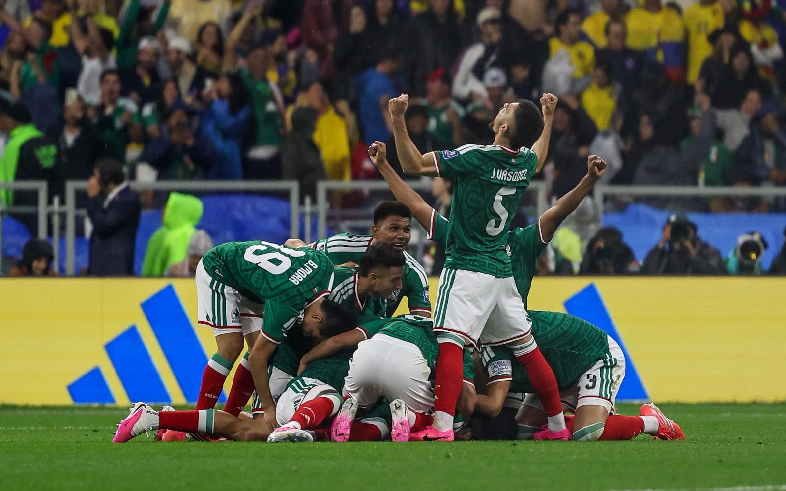 Con una victoria por 2-0 sobre Ecuador en los dieciseisavos de final de la Copa del Mundo 2026, el equipo dirigido por Javier Aguirre puso fin a una racha de 40 años sin ganar un partido de fase de eliminación directa. EL INFORMADOR/ A. NAVARRO.