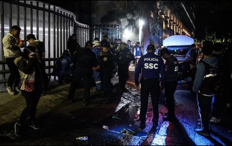 En la calle Lancaster se atendieron a dos personas lesionadas por aplastamiento. EL UNIVERSAL