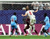 Harry Kane se echó a su espalda a la Selección de Inglaterra y marcó los dos goles en el tramo final del partido con los que le dieron la vuelta al Congo, que puso fin a un recorrido de ensueño en el Mundial 2026. EFE / R. Wittek