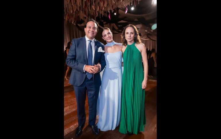 Verónica Paredes, Ana Paula y Marcos Malagón. GENTE BIEN JALISCO / C. Jimeno