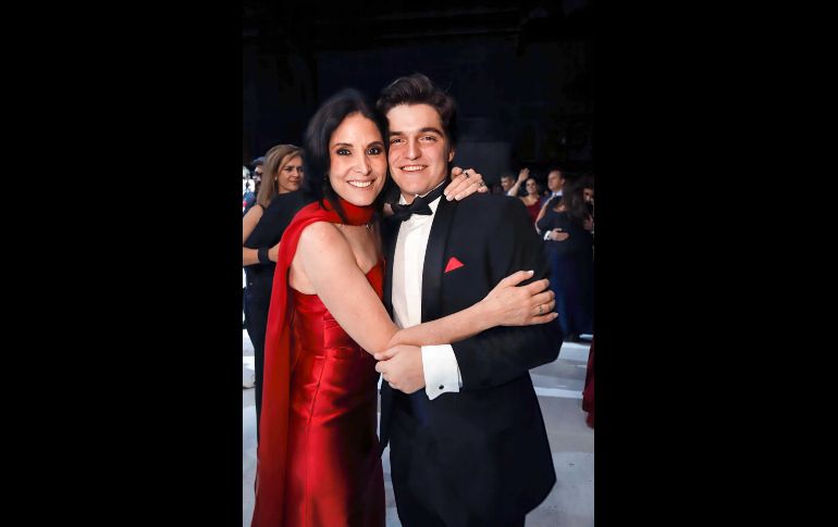 Adriana Ochoa y Gonzalo Carral. GENTE BIEN JALISCO / C. Jimeno