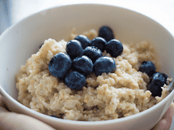 Aunque la avena suele formar parte de patrones de alimentación saludables, no existe un alimento que sea ideal para todas las personas por igual.  CANVA
