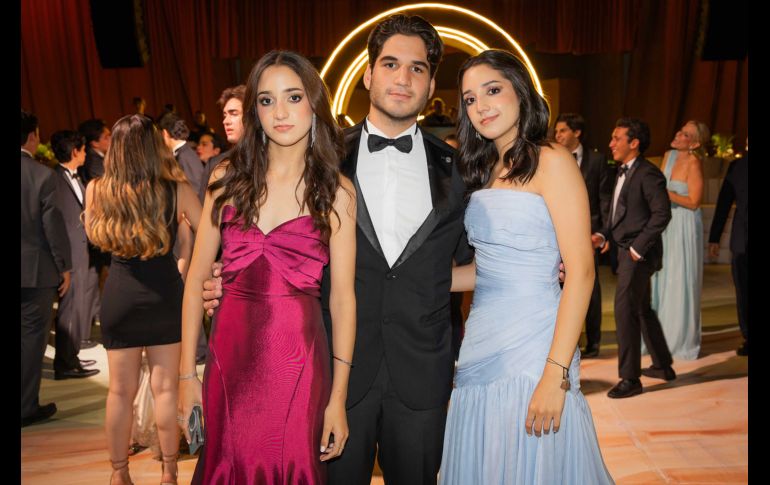 Karla Vera, Pablo Vera y Karen Vera. GENTE BIEN JALISCO / Revista del 3 de julio 2026