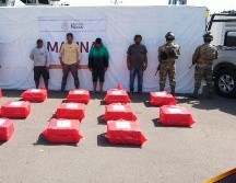 Los ocho detenidos y el material incautado fueron puestos a disposición del Ministerio Público. ESPECIAL/SEMAR