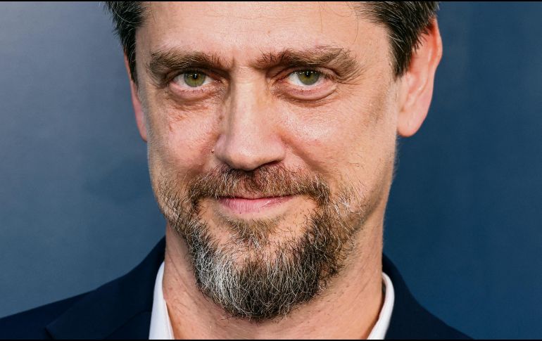 El director argentino Andy Muschietti debuta como actor de doblaje al dar voz a Max, un realizador inspirado en los cineastas europeos del Hollywood clásico. AFP