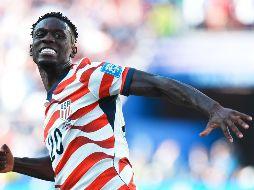 Folarin Balogun es el primer jugador en anotar un gol y ser expulsado en un mismo partido en una Copa del Mundo desde que Zinedine Zidane lo hiciera hace exactamente dos décadas. XINHUA/X. Chang