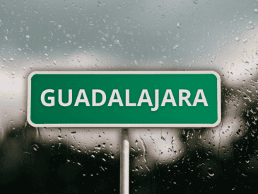 Los chubascos tormentosos no llegarán solos, ya que se espera que vengan acompañados de descargas eléctricas y posibles rachas de viento. ESPECIAL / CANVA