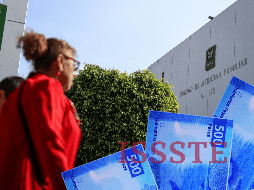 Las autoridades recuerdan que todos los trámites relacionados con pensiones son gratuitos y deben realizarse únicamente a través de los canales oficiales del IMSS o del ISSSTE. EL INFORMADOR/ARCHIVO