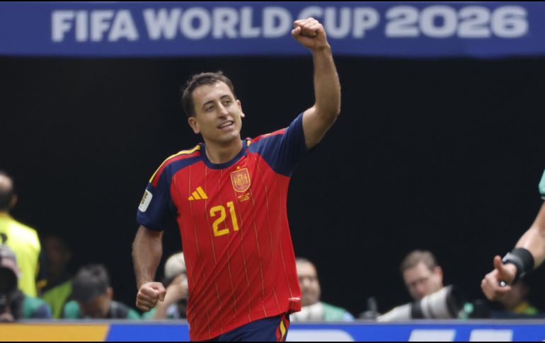 Mikel Oyarzabal, de España, celebra su gol en el partido por los dieciseisavos de final del Mundial de la FIFA 2026 entre España y Austria. EFE / L. Jr