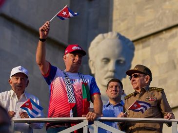 El mandatario afirmó que Cuba no renunciará a su soberanía y defenderá su independencia ante cualquier escenario. AP/ARCHIVO