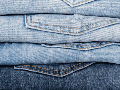 De acuerdo con la información de la revista del consumidor del mes de Julio, la Profeco reveló los jeans que no se decoloran. CANVA