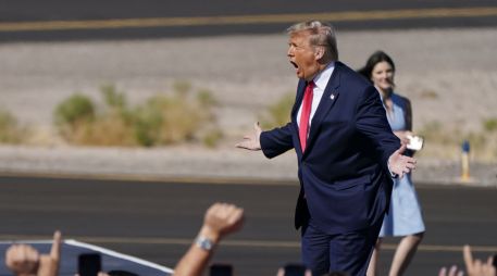 Trump también defendió su política sobre Irán y el estrecho de Ormuz. AP/ARCHIVO