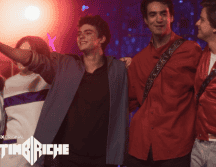 Las primeras imágenes dejan entrever una recreación cuidadosa de la época y de la estética que caracterizó a Timbiriche. VIX / ESPECIAL