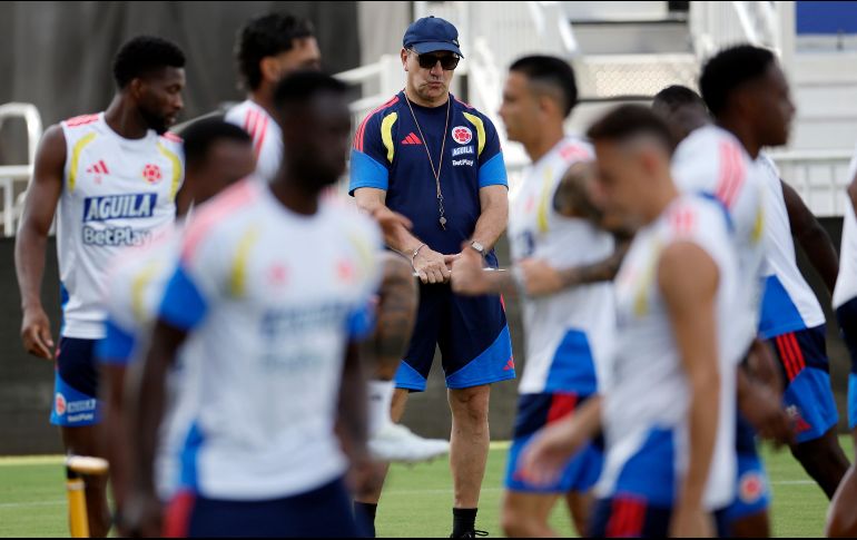 La selección colombiana entrena en Miami antes de su juego contra Ghana. EFE/A. Estévez