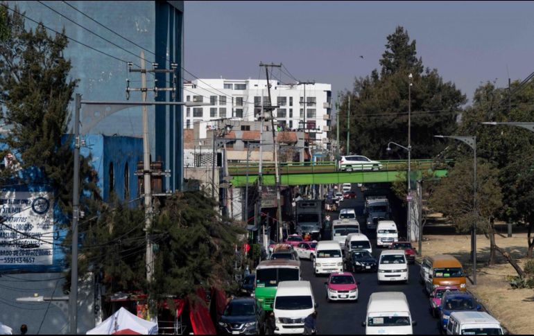 El programa Hoy No Circula se aplica de las 5:00 a las 22:00 horas en todas las alcaldías de la Ciudad de México y en tres zonas conurbadas del Estado de México. SUN/H. Salvador