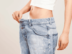 El estado físico y la respuesta hormonal del cuerpo humano se configuran de manera drástica durante las primeras horas tras salir de la cama. CANVA