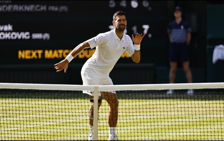 El jugador balcánico logró su victoria número 407 en un Grand Slam y ampliar su récord histórico de más victorias en partidos individuales de esta categoría. EFE / T. Akmen